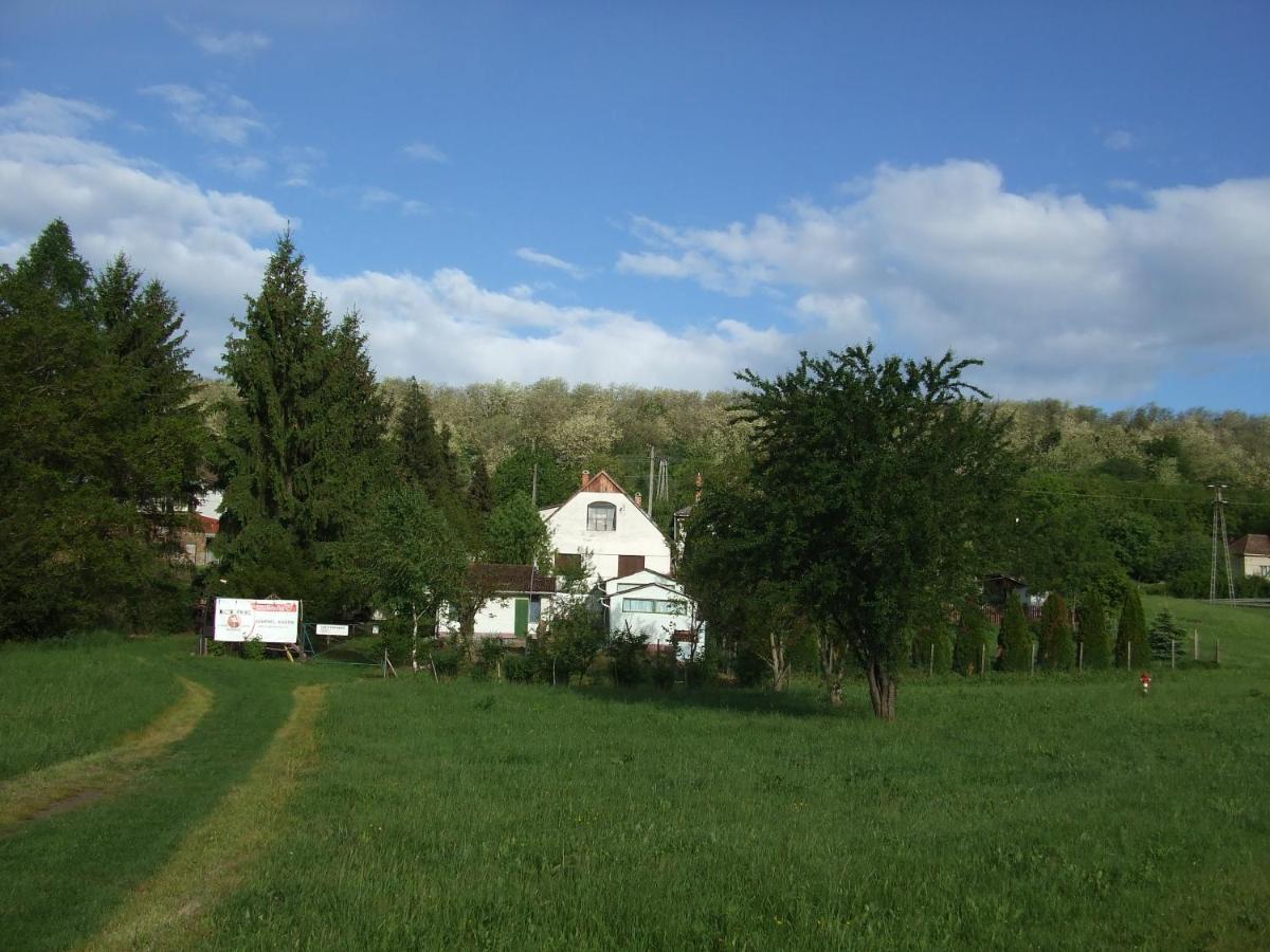 Rempin - Rantin Egyebszallas Hotel Bazakerettye Exterior photo